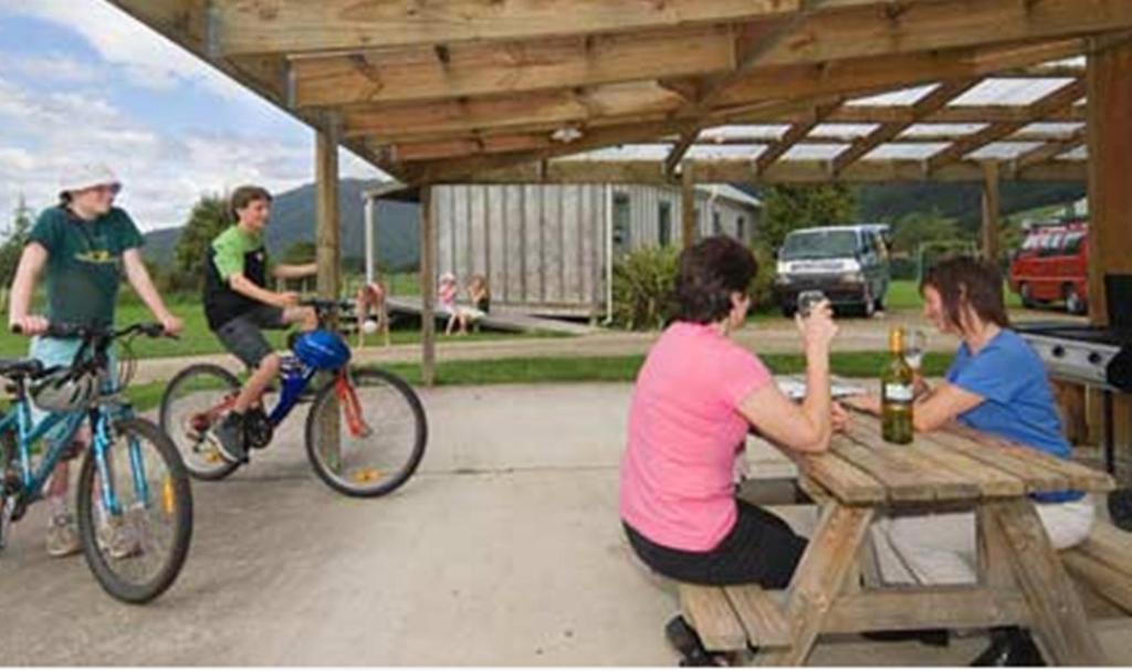 Smiths Farm Holiday Park Linkwater Zewnętrze zdjęcie